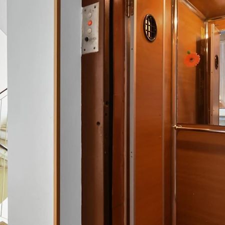 Mysa Modern Studio * Near Cismigiu Park * Netflix Бухарест Экстерьер фото